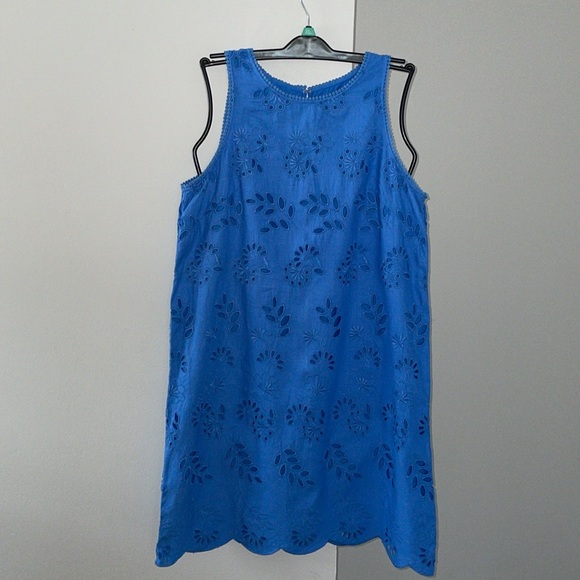 Ann Taylor Eyelet Scalloped Shift Dress - Blue - Sz 14 - Picture 2 of 6